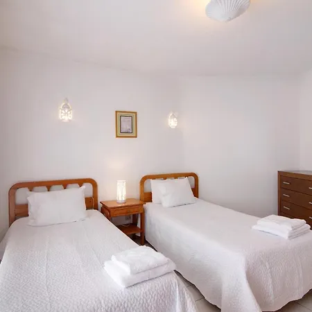 Apartment T1 Antonio Henriques *