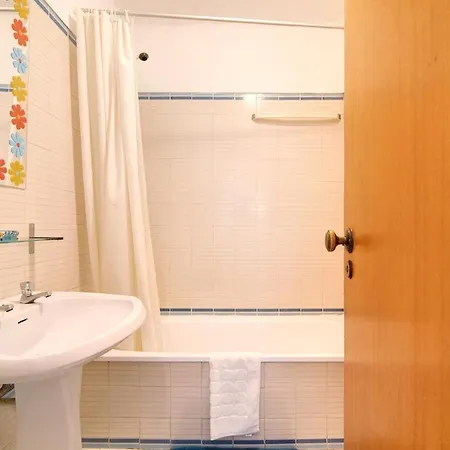 T1 Antonio Henriques 아파트 *